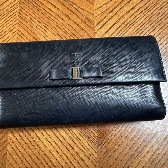 Ferragamo black leather wallet - Picture 1 of 10